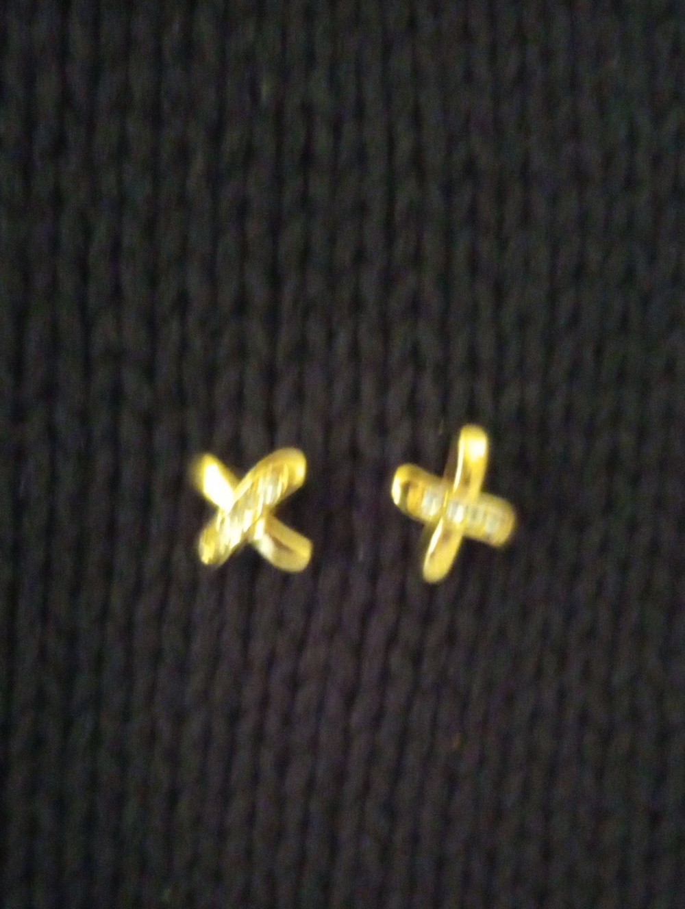 Avon Gold Tone Rhinestone Sparkle Kiss X Stud Earrings